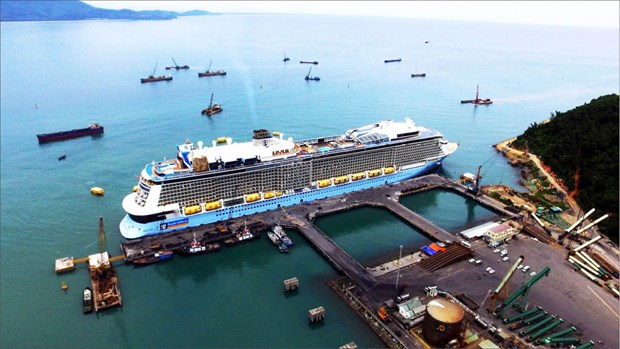 Thua Thien-Hue de Vietnam fortalece desarrollo de turismo de cruceros hinh anh 2