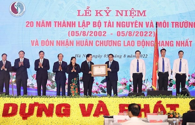 Celebran dos decadas del Ministerio de Recursos Naturales y Medio Ambiente de Vietnam hinh anh 1
