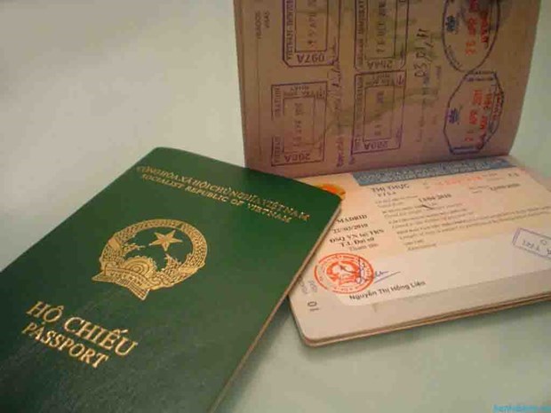 Turistas vietnamitas enfrentan dificultades con visas para viajar a Corea del Sur y Japon hinh anh 2