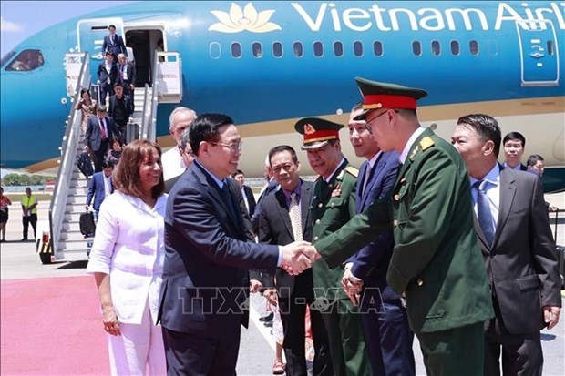 Presidente parlamentario de Vietnam inicia visita oficial a Cuba hinh anh 3