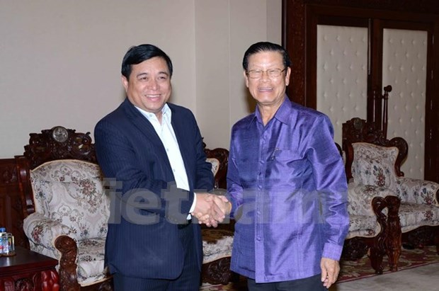 Vicepremier laosiano destaca visita de delegacion vietnamita hinh anh 1