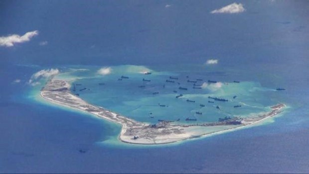 Pentagono dice que China intensifica construccion en Mar Oriental hinh anh 1