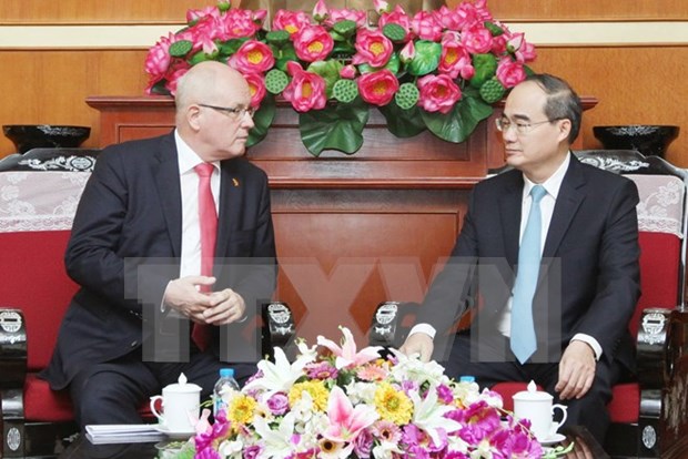 Visita Vietnam portavoz parlamentario de CDU/CSU hinh anh 1