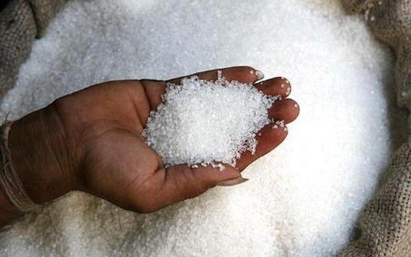 Filipinas incauta 57 contenedores con azucar de contrabando hinh anh 1