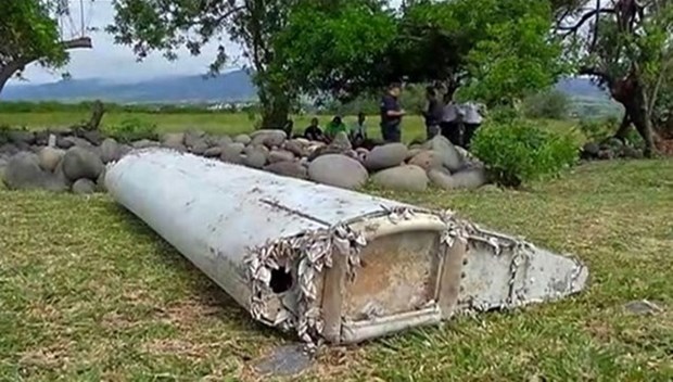 Francia: Fragmentos hallados en La Reunion pertenecen a MH370 hinh anh 1