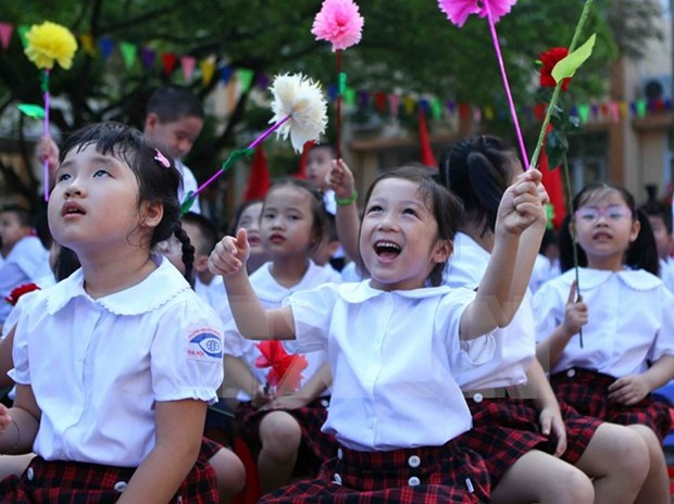 Inauguran nuevo ano escolar en Vietnam hinh anh 1