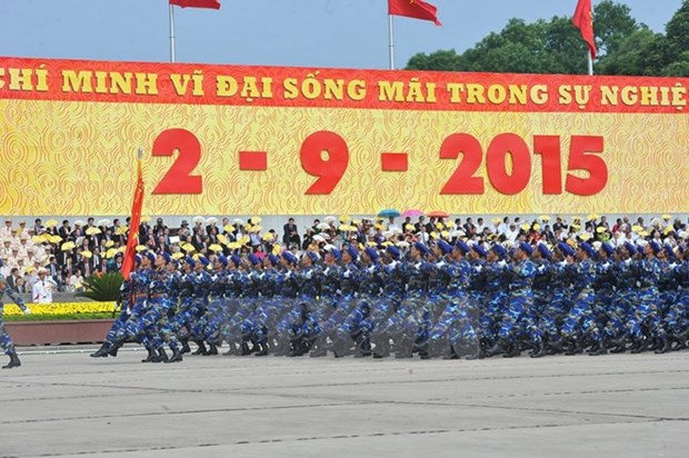Continua Vietnam recibiendo felicitaciones por el Dia Nacional hinh anh 1