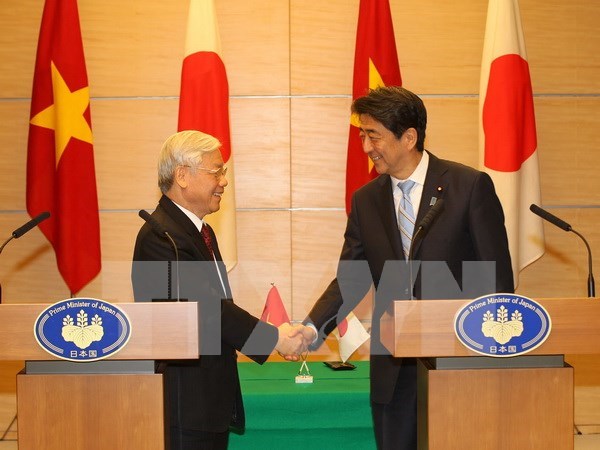 Vietnam y Japon emiten declaracion sobre vision conjunta hinh anh 1
