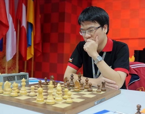 Avanza ajedrecista vietnamita a tercera ronda de Copa mundial hinh anh 1
