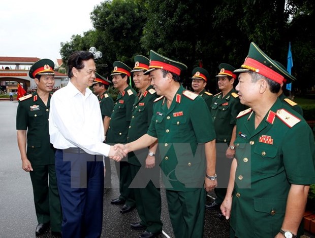 Premier elogia esfuerzos de Zona Militar IV por consolidar defensa pop hinh anh 1