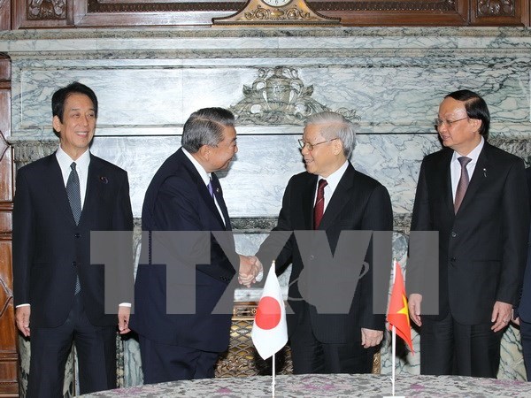 Lider partidista vietnamita continua agenda de visita en Japon hinh anh 1
