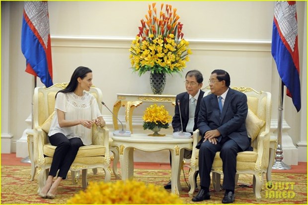 Premier cambodiano apoya pelicula de Angelina Jolie sobre Khmer Rojo hinh anh 1
