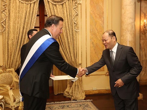 Panama considera importantes relaciones con Vietnam hinh anh 1