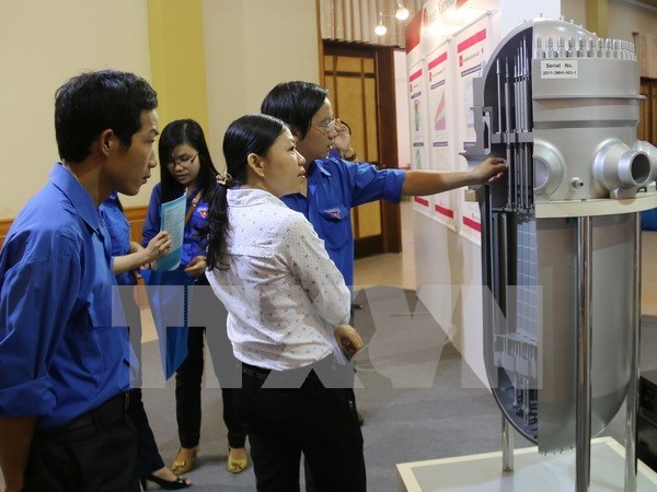 Efectuan foro-exhibicion sobre desarrollo de electricidad nuclear hinh anh 1