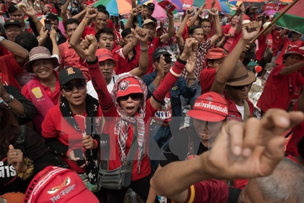 Tailandia libera a lideres de “camisas rojas” hinh anh 1
