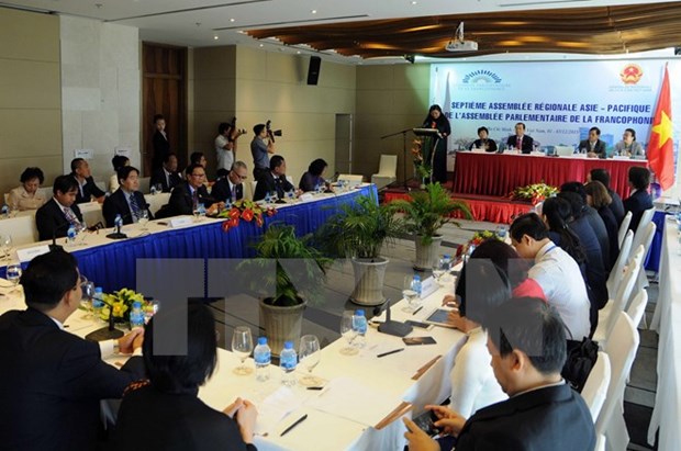 En Vietnam debaten nuevas orientaciones en estudio del frances en Asia-Pacifico hinh anh 1