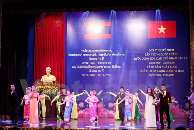 En Vietnam solemne acto conmemorativo al Dia Nacional de Laos hinh anh 3