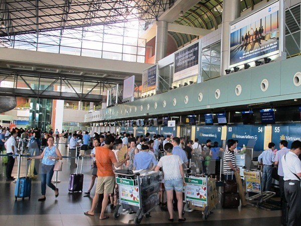 Aeropuerto internacional Tan Son Nhat recibe a viajero numero 25 millones hinh anh 1