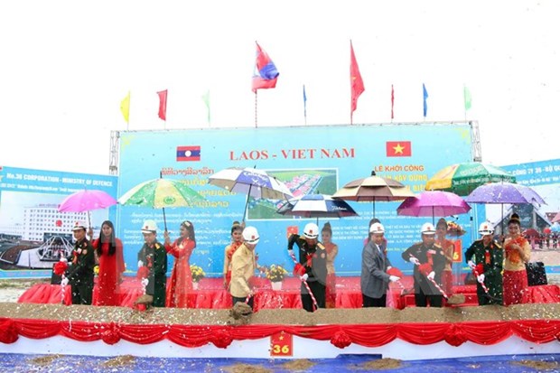 Vietnam ayuda a Laos desarrollar fuerzas de guardia fronteriza hinh anh 1
