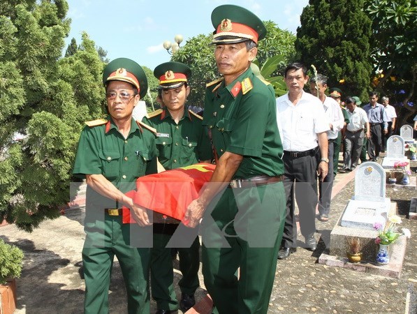 Instan impulsar la busqueda y repatriacion de osamentas de martires vietnamitas hinh anh 1