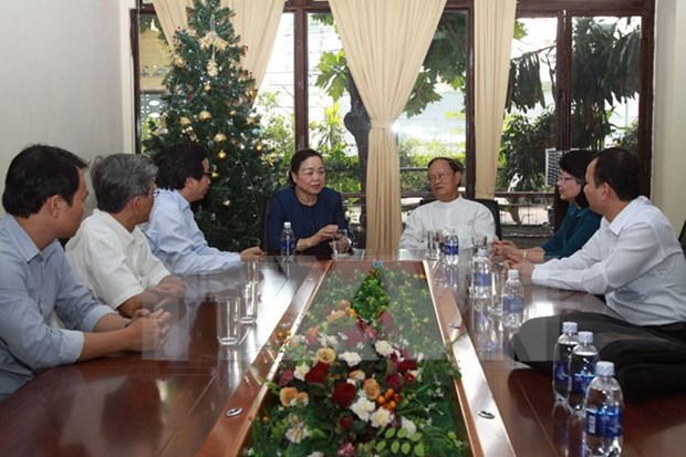 Dirigente vietnamita felicita a comunidad religiosa por Navidad hinh anh 1