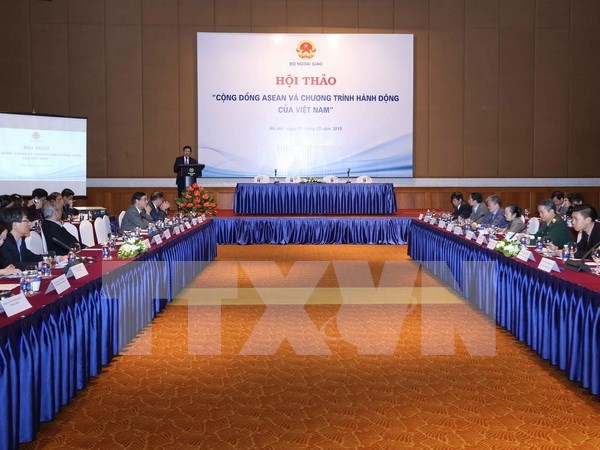 Seminario “Comunidad de ASEAN y Plan de accion de Vietnam” hinh anh 1