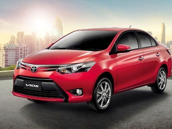 Toyota Vietnam llama a revision gratuita de miles de autos hinh anh 1