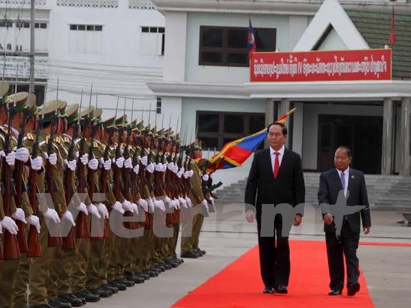 Vietnam y Laos fomentan cooperacion en combate contra crimenes hinh anh 1