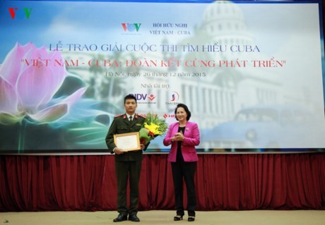 Premiacion de concurso sobre relaciones Vietnam – Cuba hinh anh 1