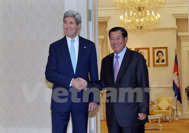 Estados Unidos y Cambodia robustecen relaciones bilaterales hinh anh 1