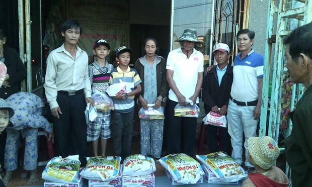 Gobierno vietnamita ofrece asistencia alimentaria a pobladores pobres hinh anh 1