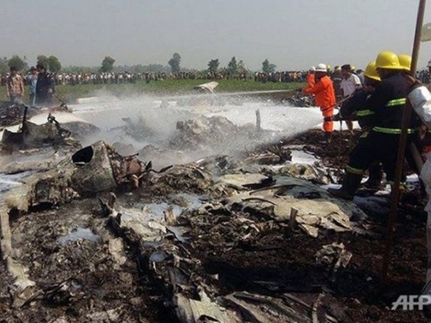 Cuatro muertos al estrellarse un avion militar en Myanmar hinh anh 1
