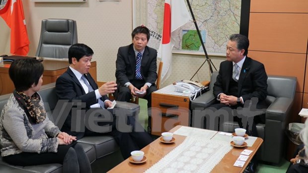 Embajador vietnamita trabaja en Fukushima para fortalecer nexos economicos hinh anh 1