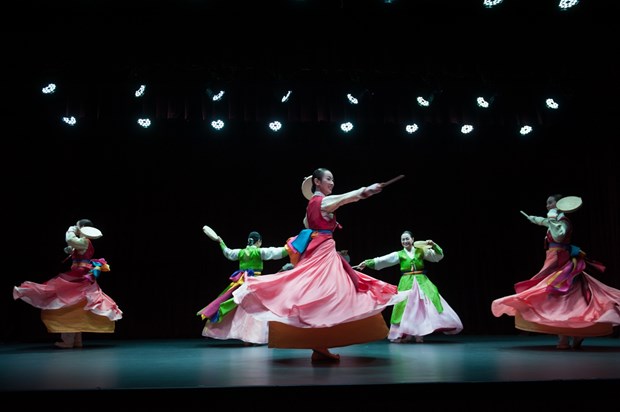 En Hanoi celebraran velada de baile tradicional de Sudcorea hinh anh 1
