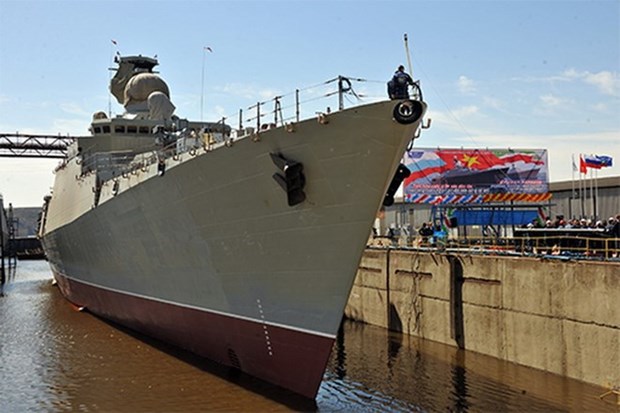 Bota Rusia buque de guerra Gepard construido para Vietnam hinh anh 1