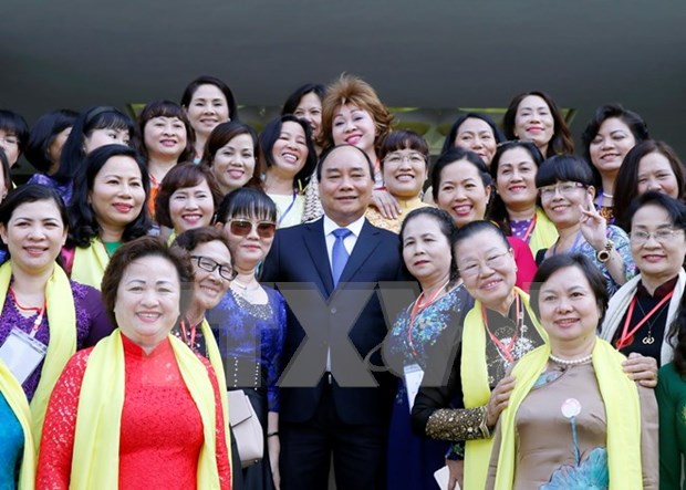 Premier elogia aportes de mujeres empresarias al desarrollo nacional hinh anh 1
