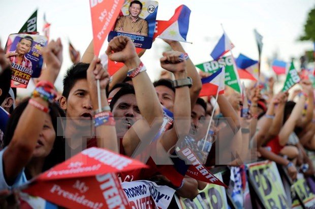 Nuevo ataque en Filipinas pocas horas antes de las elecciones hinh anh 1