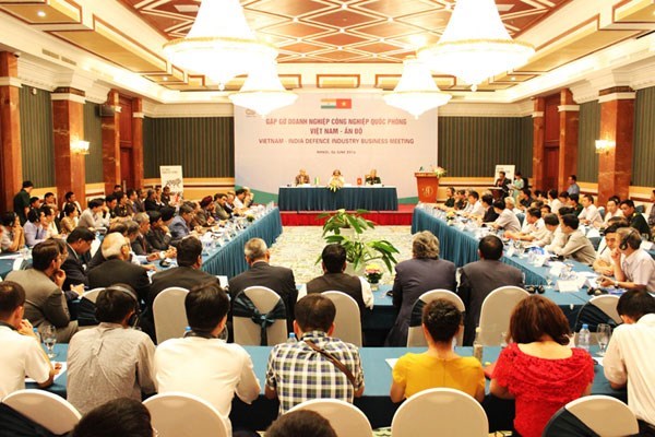 Efectuan encuentro de empresas de defensa entre Vietnam y la India hinh anh 1