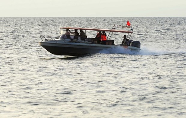 Malasia: 24 desaparecidos en un naufragio hinh anh 1