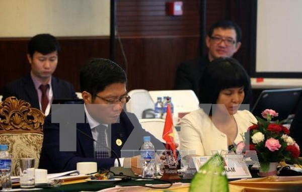 Nexos comerciales entre ASEAN y sus socios registran desarrollo estable hinh anh 1