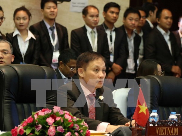 Vicecanciller: Vietnam contribuyo activamente a formacion de Comunidad de ASEAN hinh anh 1