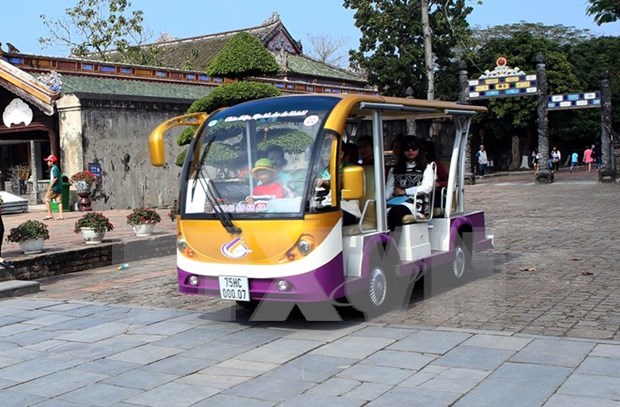 Experimentan en Vietnam vehiculos electricos para promover turismo hinh anh 1