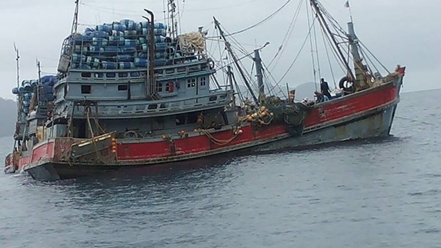 Myanmar detiene un pesquero tailandes por pesca ilegal hinh anh 1