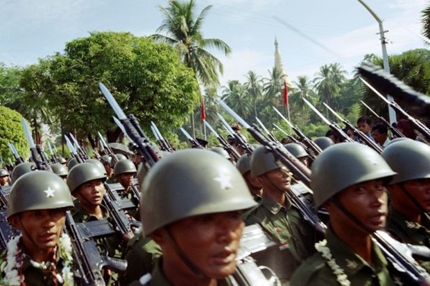 Myanmar realiza ejercicio militar hinh anh 1