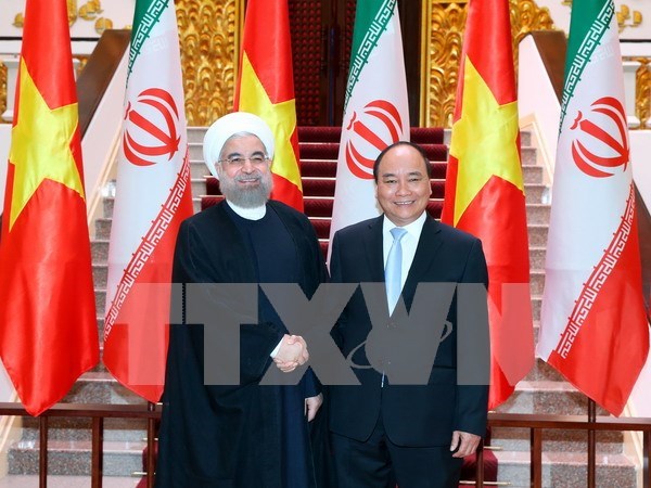 Vietnam concede alta importancia al fomento de cooperacion con Iran hinh anh 1