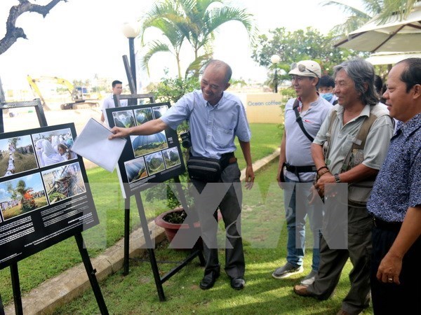 Inauguran en Binh Thuan exposicion fotografica sobre patrimonios vietnamitas hinh anh 1