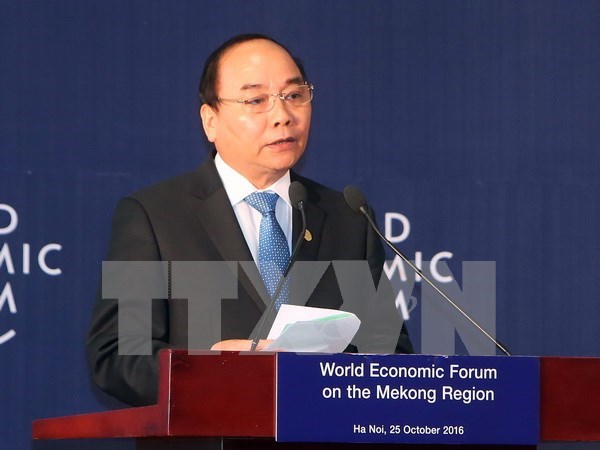 Premier vietnamita urge promover conectividad economica en region del Mekong hinh anh 1