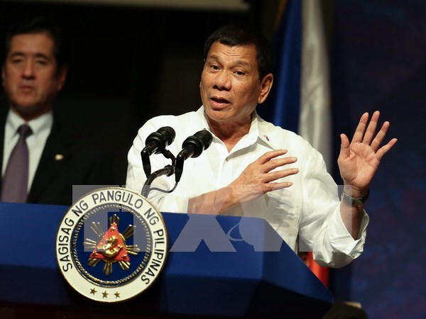 Duterte quiere poner fin a la presencia militar extranjera en Filipinas hinh anh 1