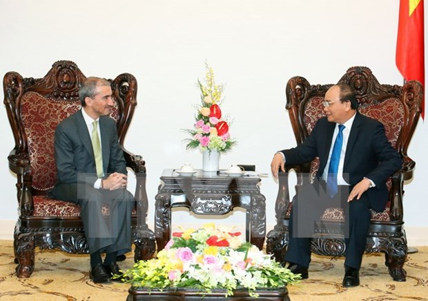 Premier vietnamita recibe a nuevos embajadores de Portugal y Serbia hinh anh 1