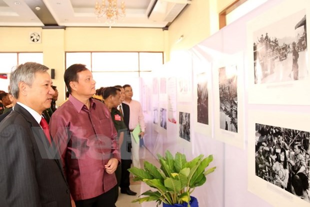 Exposicion fotografica sobre actividades diplomaticas de Ho Chi Minh hinh anh 1